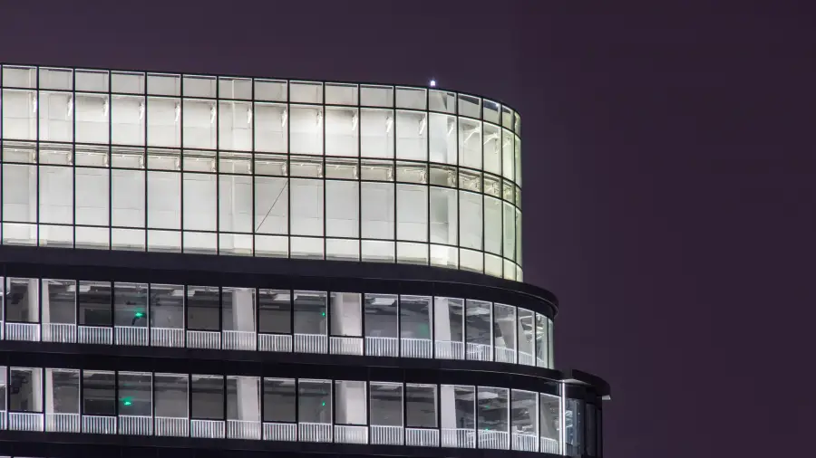 4000K commercial lighting