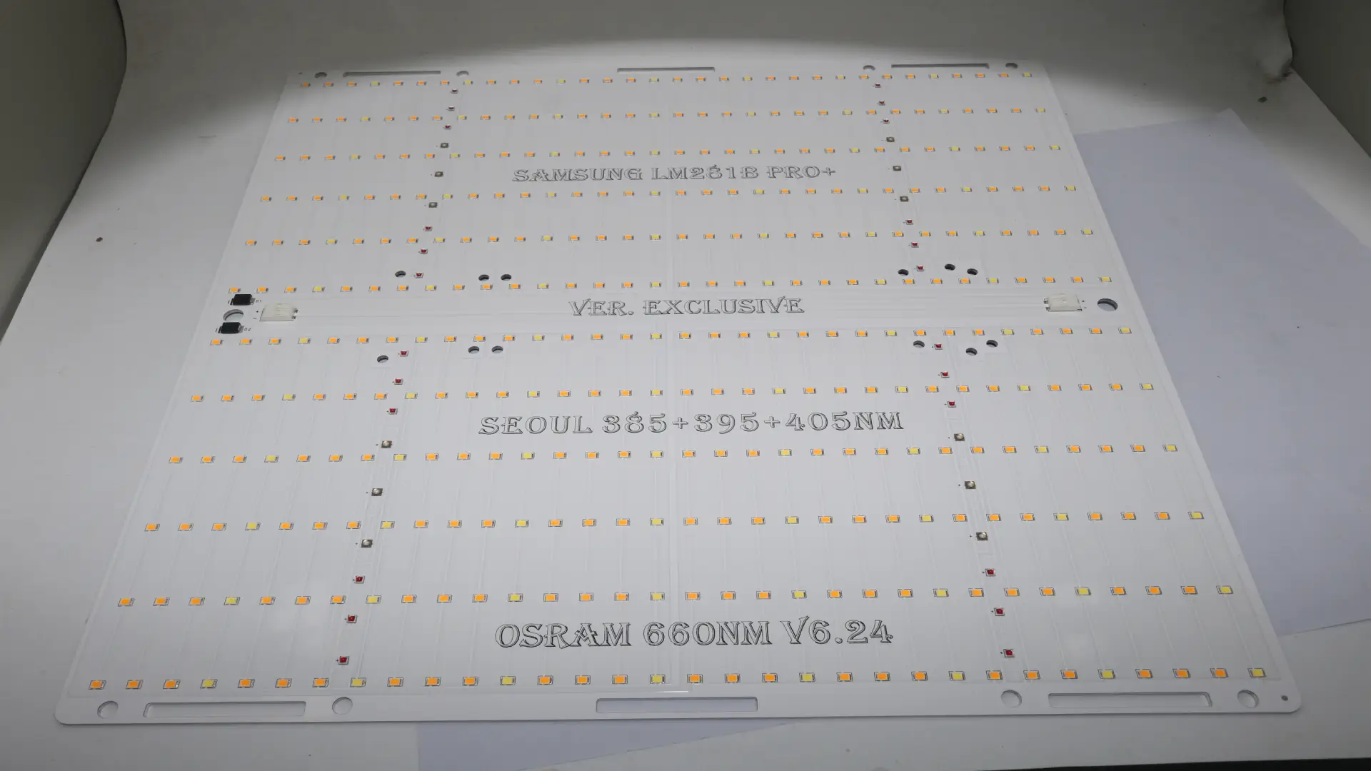 Samsung281B pro+ Osram 660nmv6.24 +Seoul UV 385+395+405nm diodes grow light