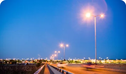 Street lights used for expressway and arterial roads