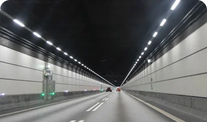 Tunnel light applied for tunnels and transportation hubs